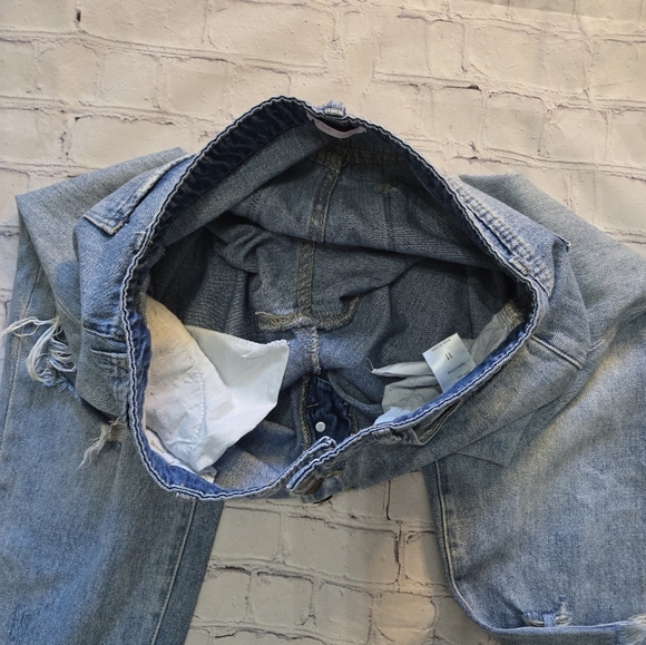 Pink Lily Mom Butterfly Button Distressed Light Wash Jeans - Picture 6 of 9